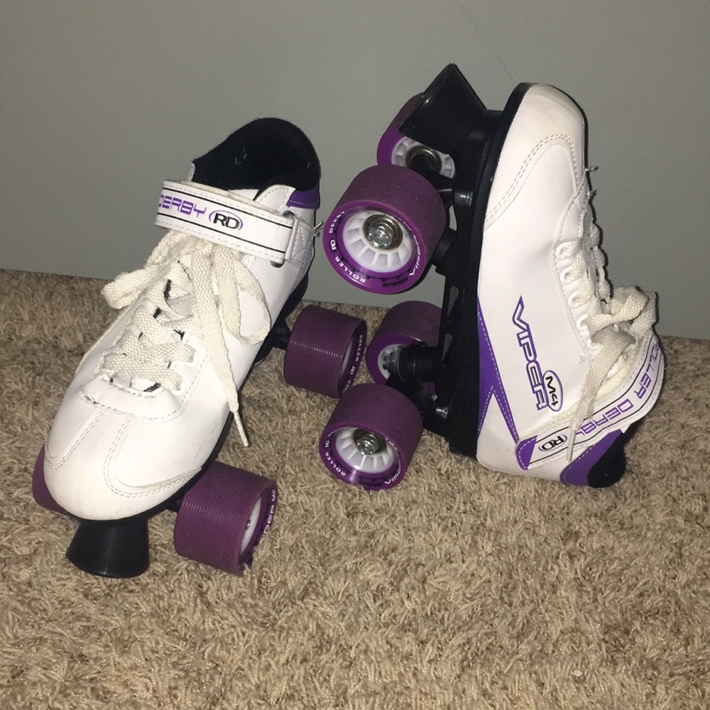 Women’s roller skates